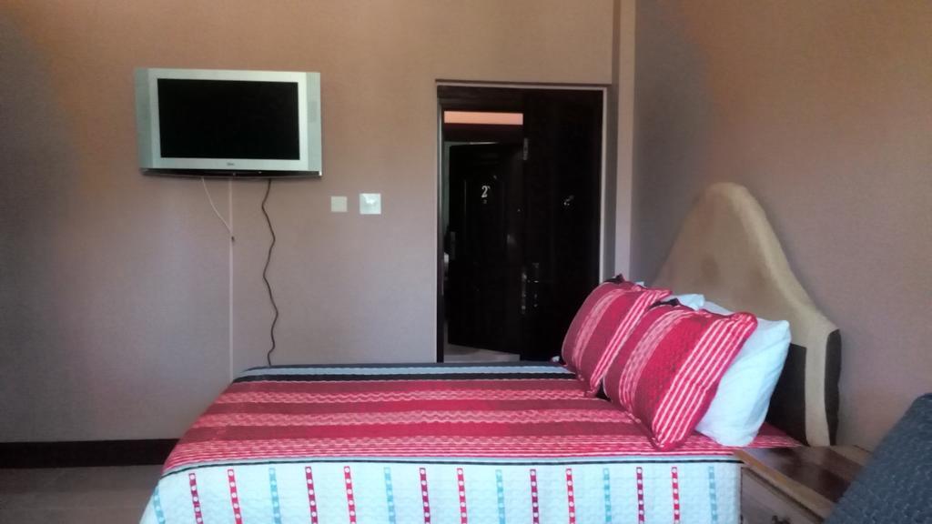 Hotel Tropik Leadonna มอนเทโกเบย์ ภายนอก รูปภาพ