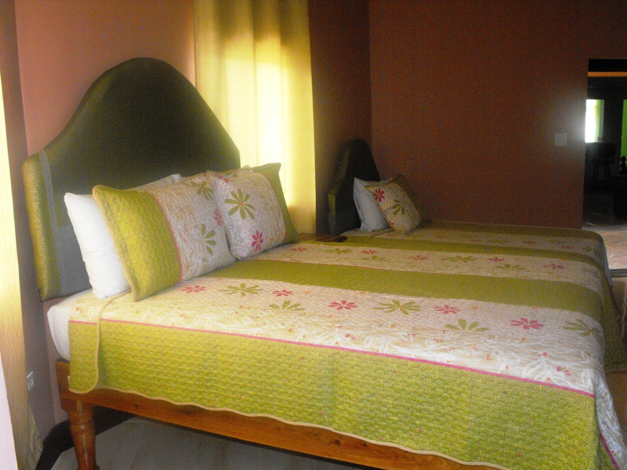 Hotel Tropik Leadonna มอนเทโกเบย์ ภายนอก รูปภาพ